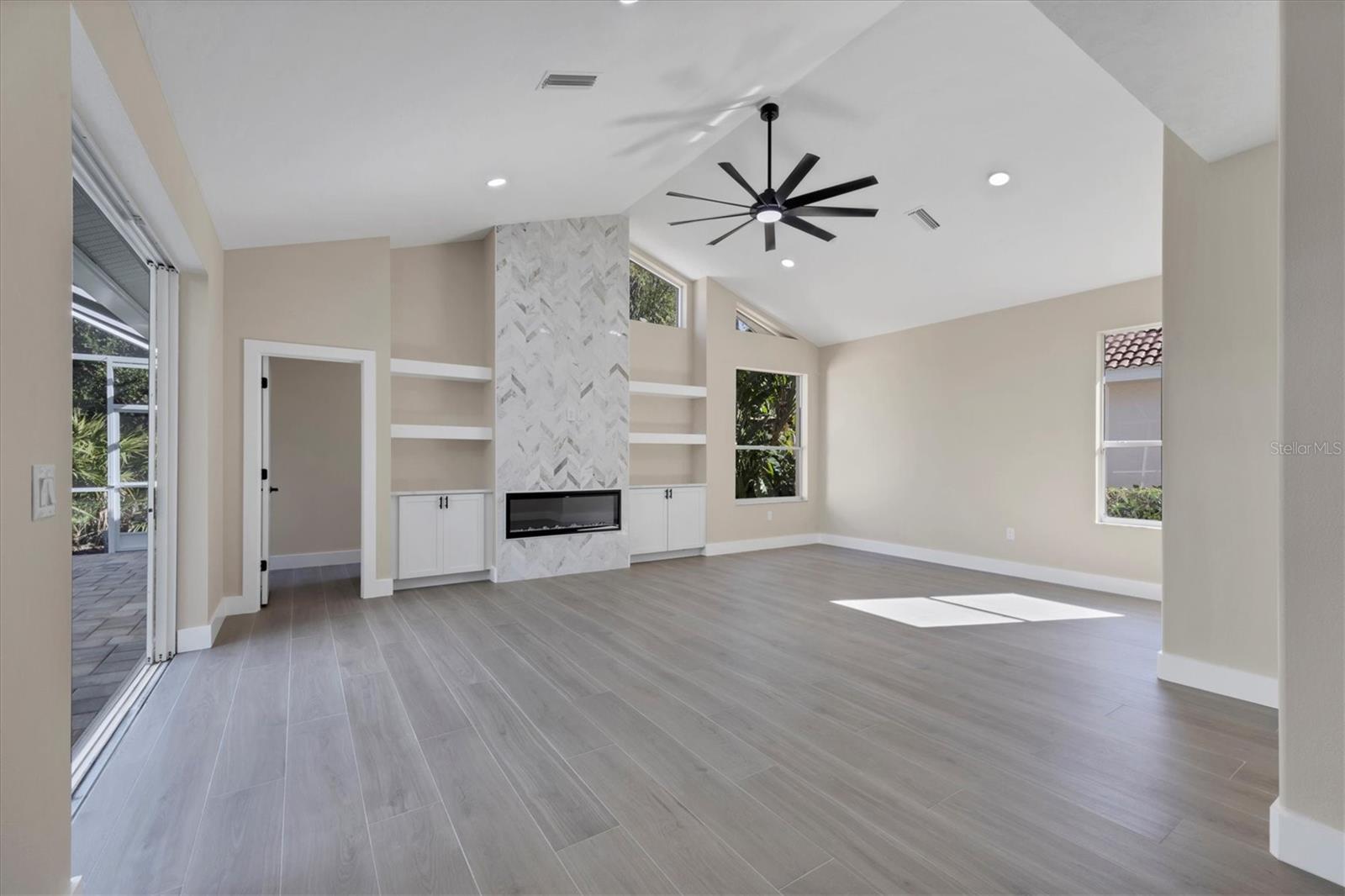 6615 HUNTER COMBE XING — photo 18