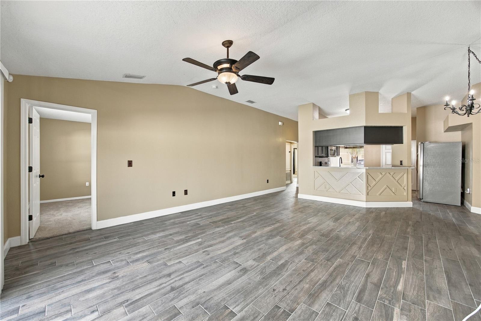 7919 MERCHANTVILLE CIR — photo 10