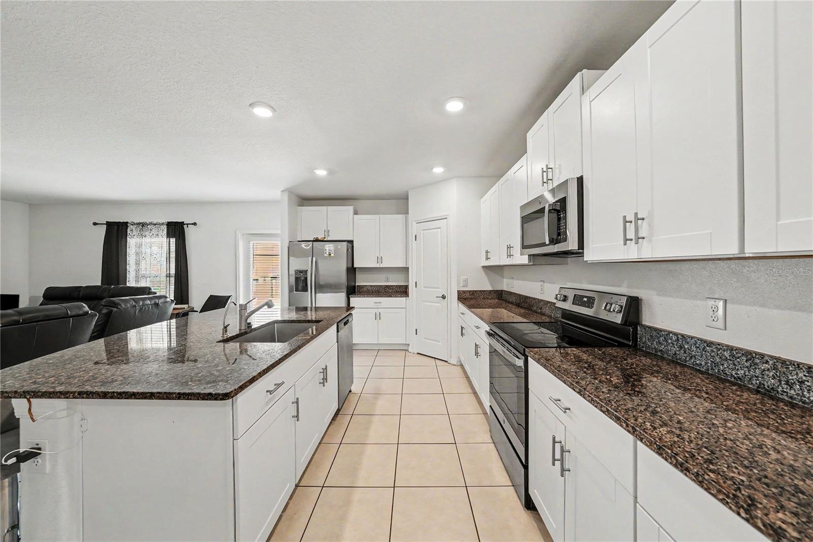 6300 BEVERLY HILLS DR — photo 12