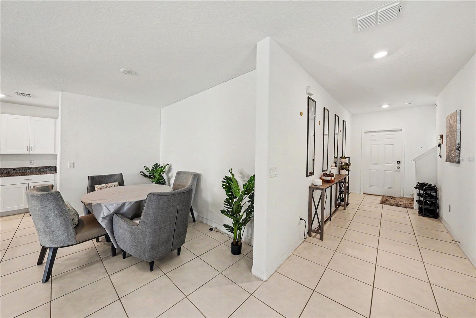 6300 BEVERLY HILLS DR — photo 11