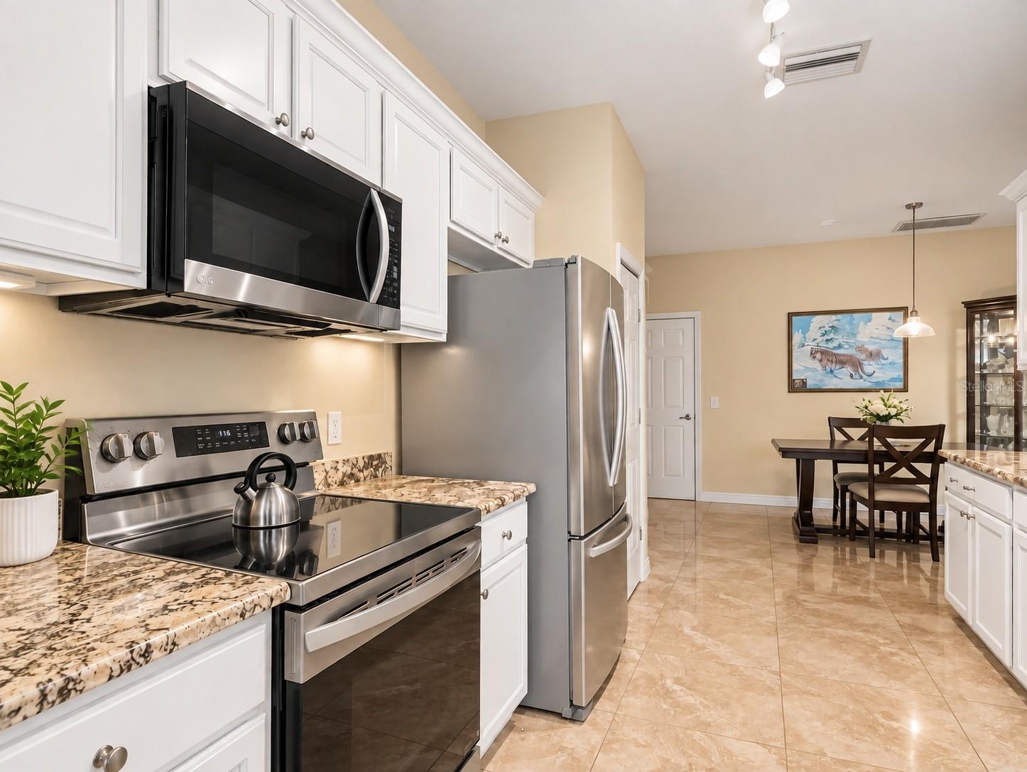 6315 ROSEFINCH CT #104 — photo 3