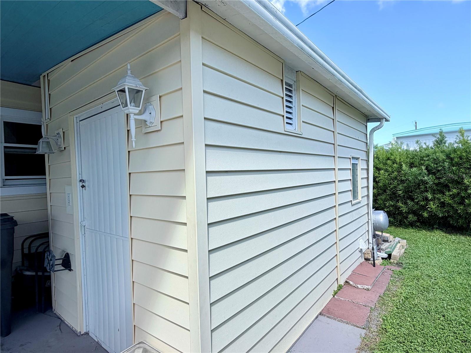 6904 CORTEZ RD W #15 — photo 24