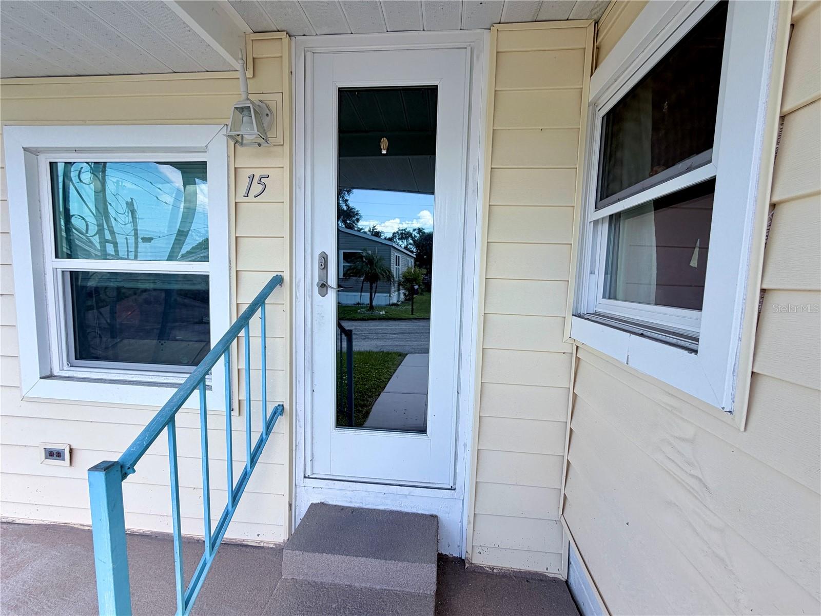 6904 CORTEZ RD W #15 — photo 8