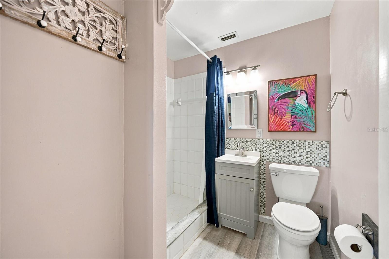 3036 SHAMROCK DR — photo 22