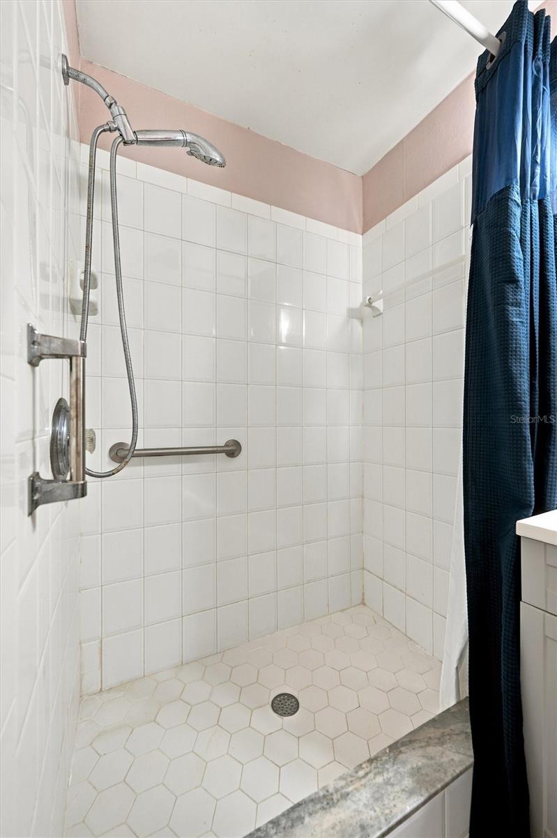3036 SHAMROCK DR — photo 24