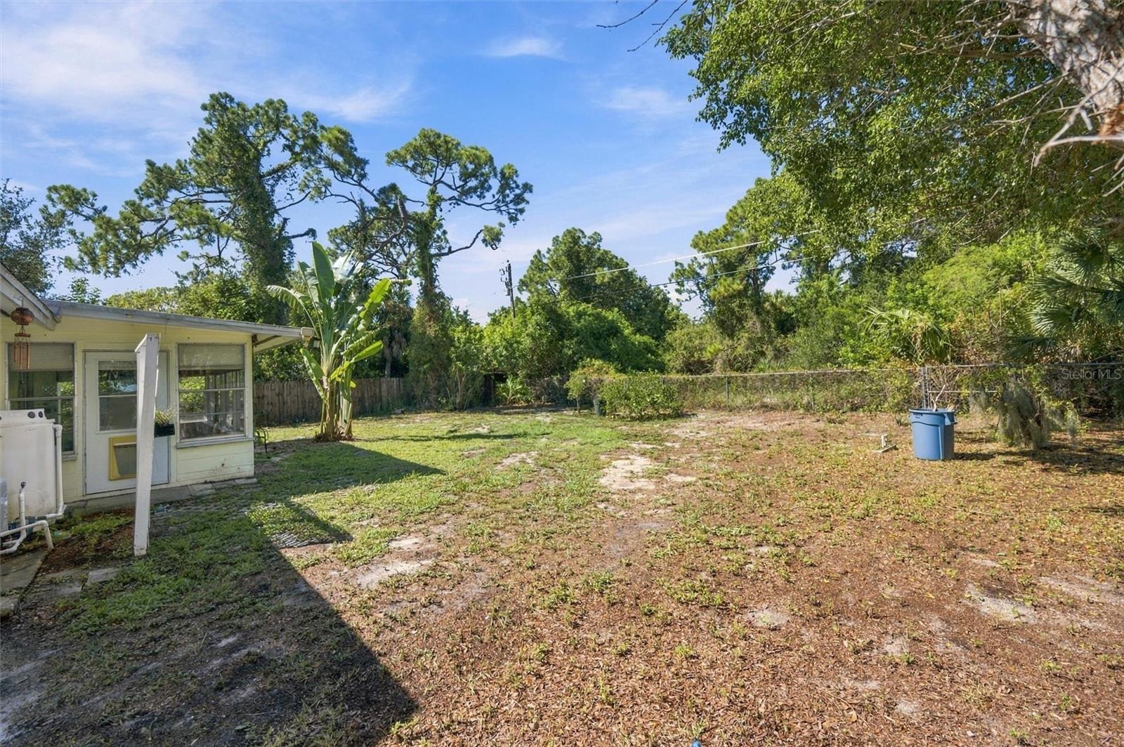 3036 SHAMROCK DR — photo 34