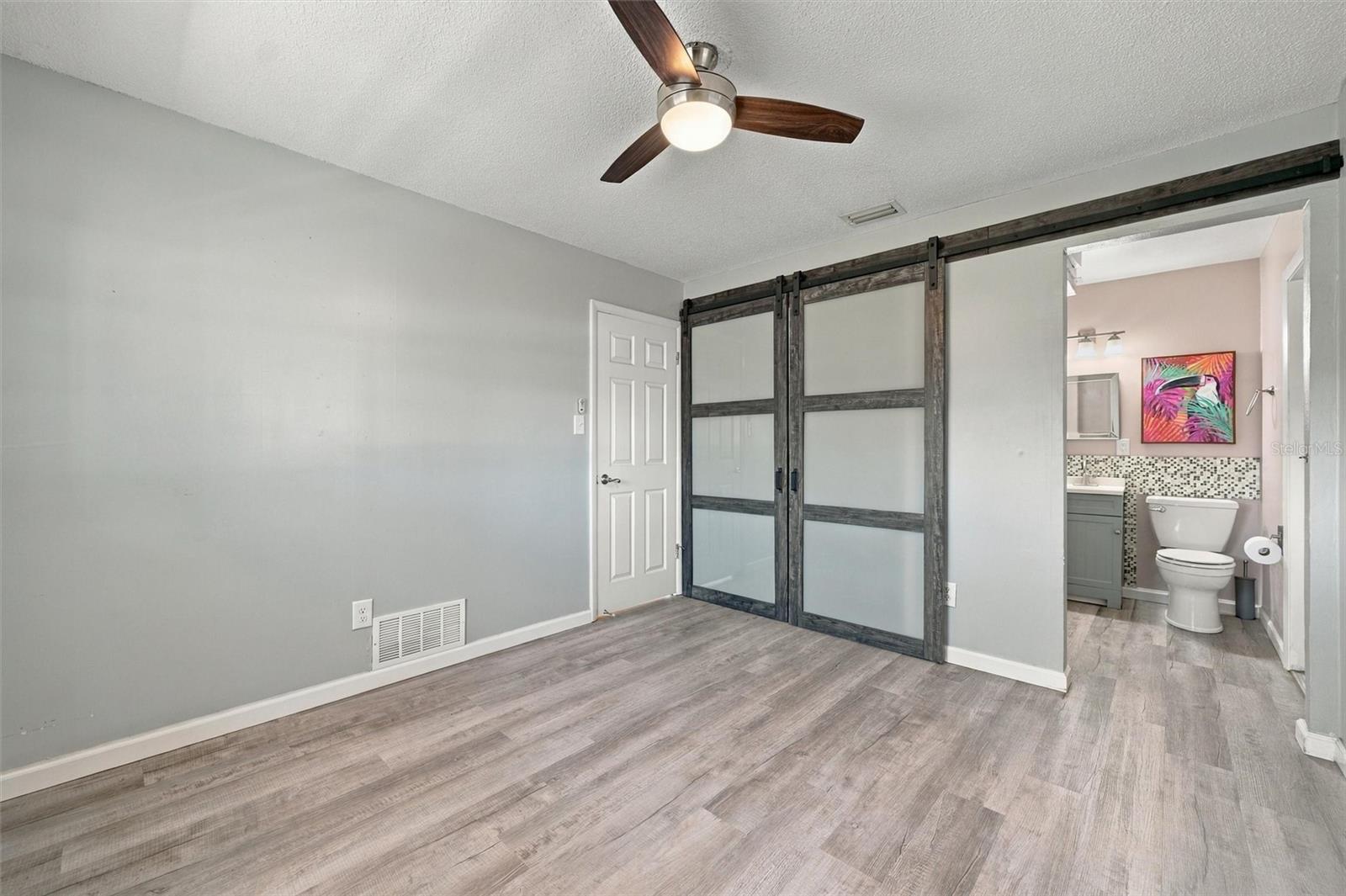 3036 SHAMROCK DR — photo 21
