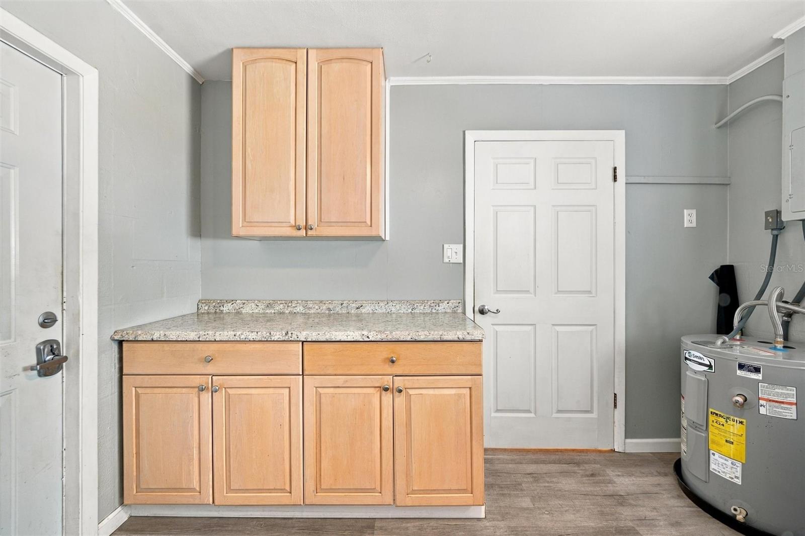 3036 SHAMROCK DR — photo 18