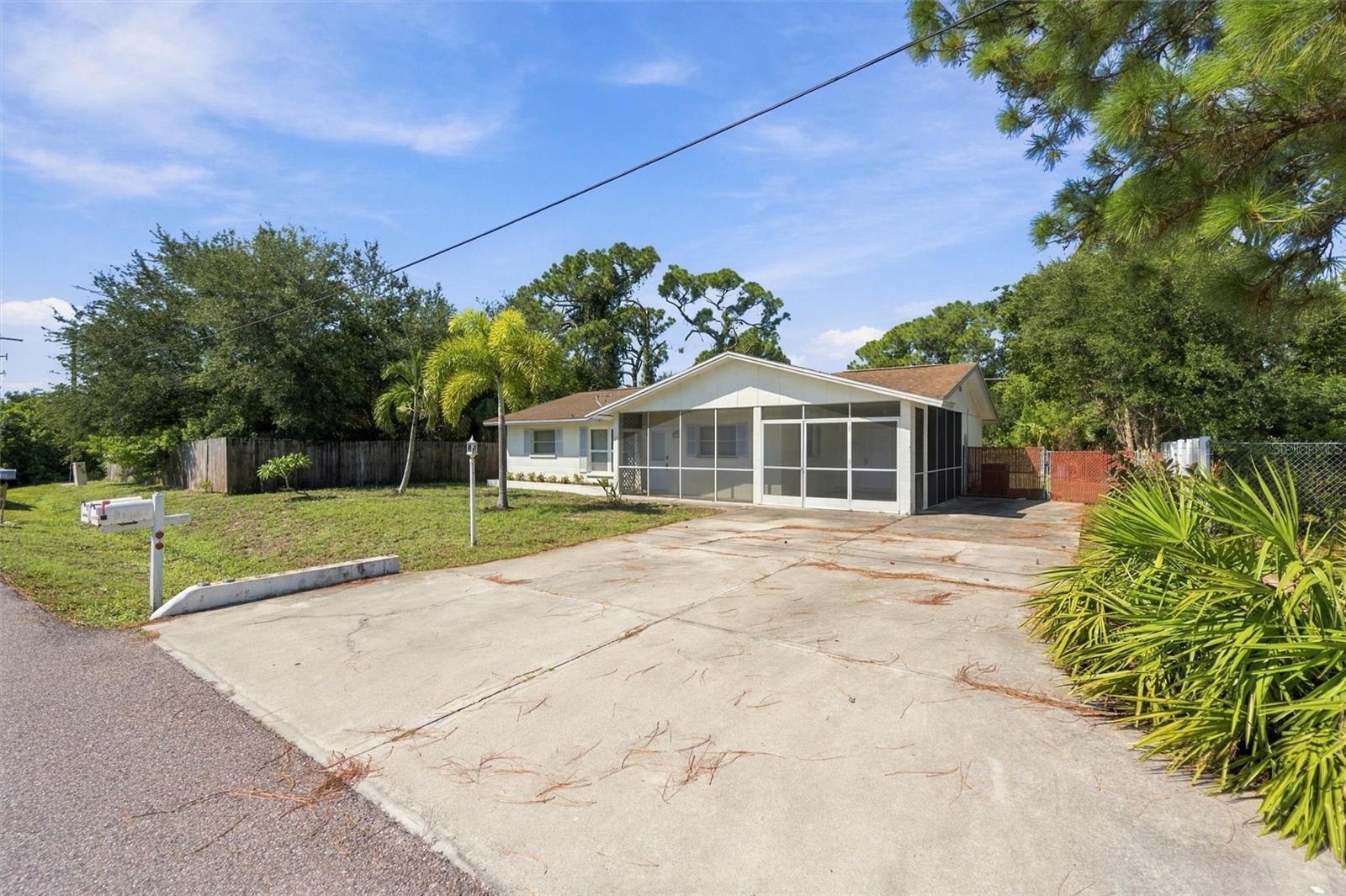 3036 SHAMROCK DR — photo 42