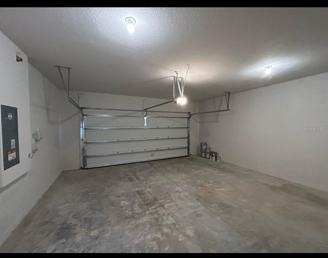 11931 THORNCREST DR — photo 13