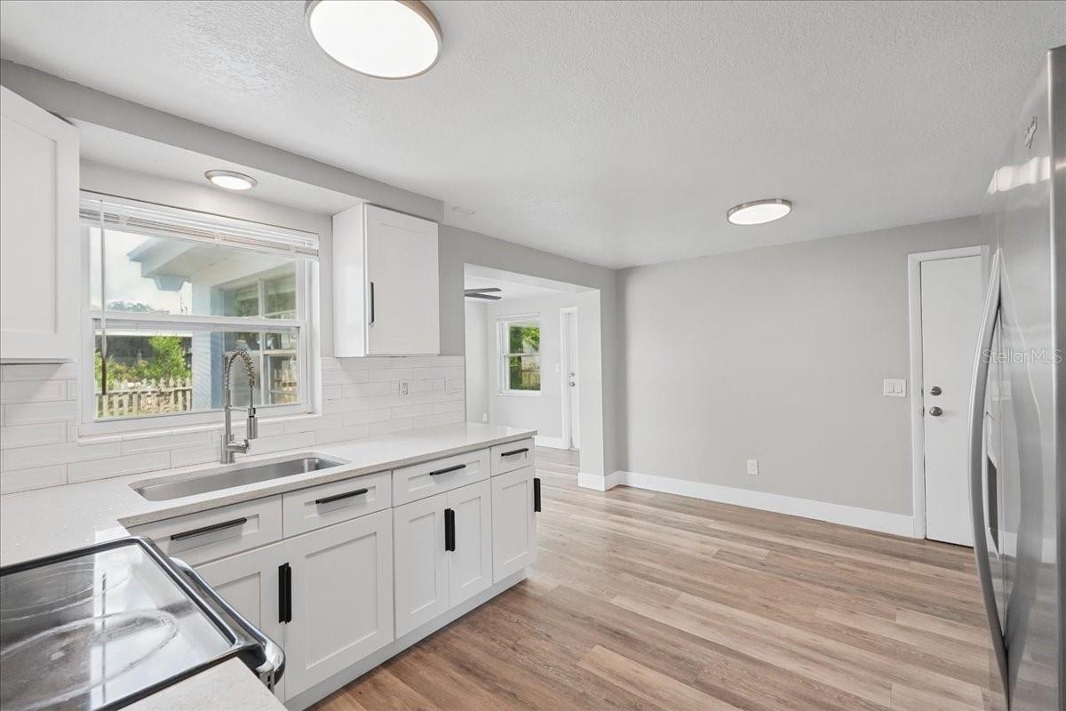 3808 LATIMER ST — photo 7