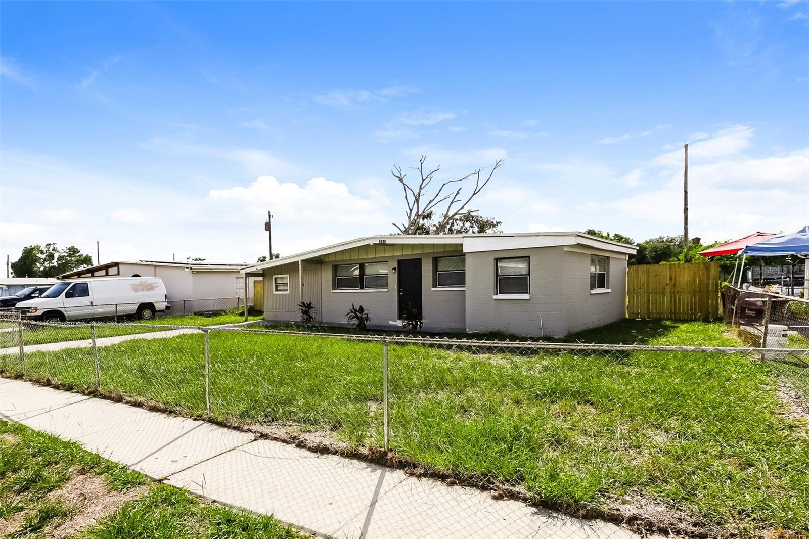 1311 WARRINGTON WAY — photo 3