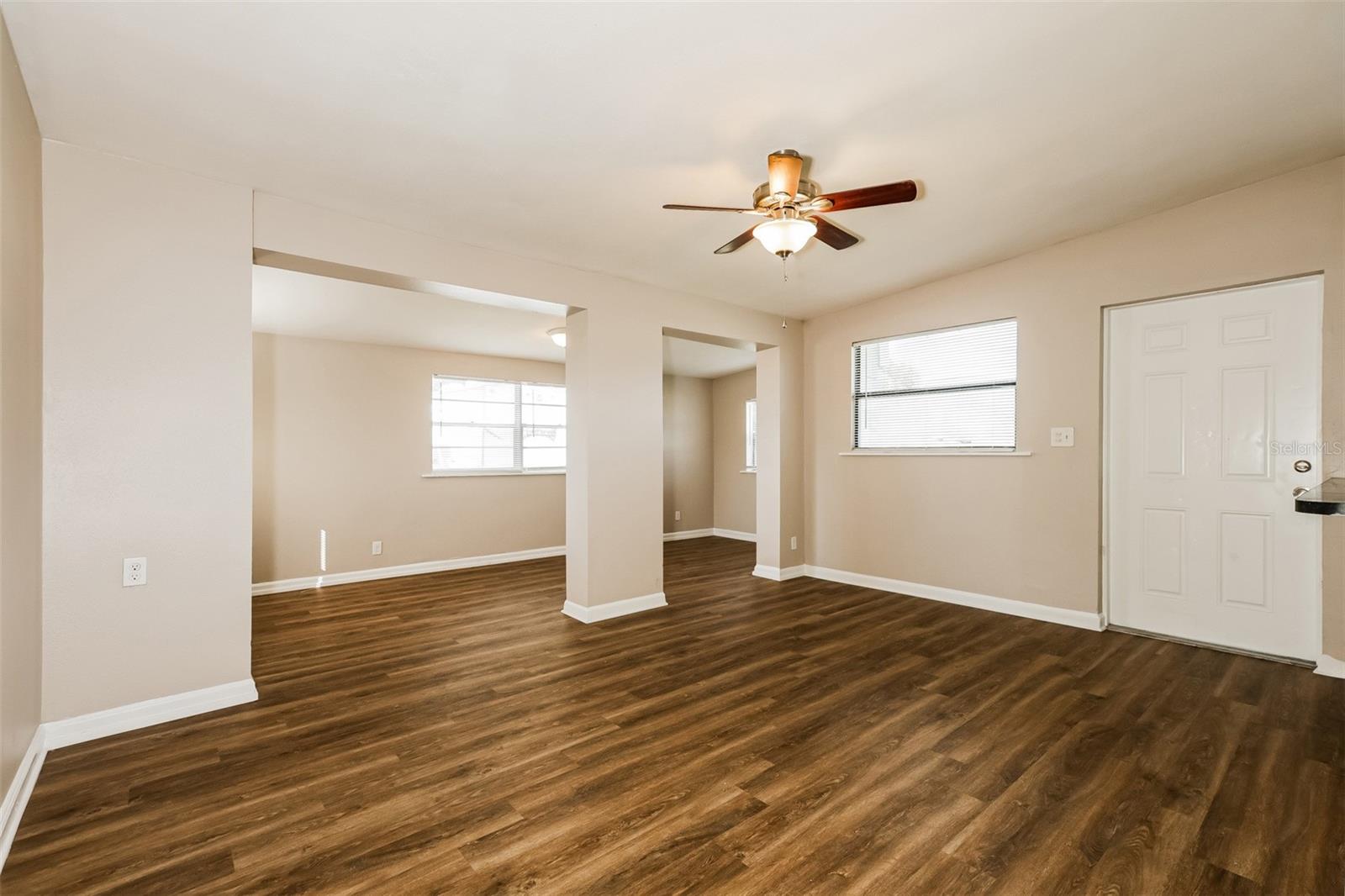1311 WARRINGTON WAY — photo 4