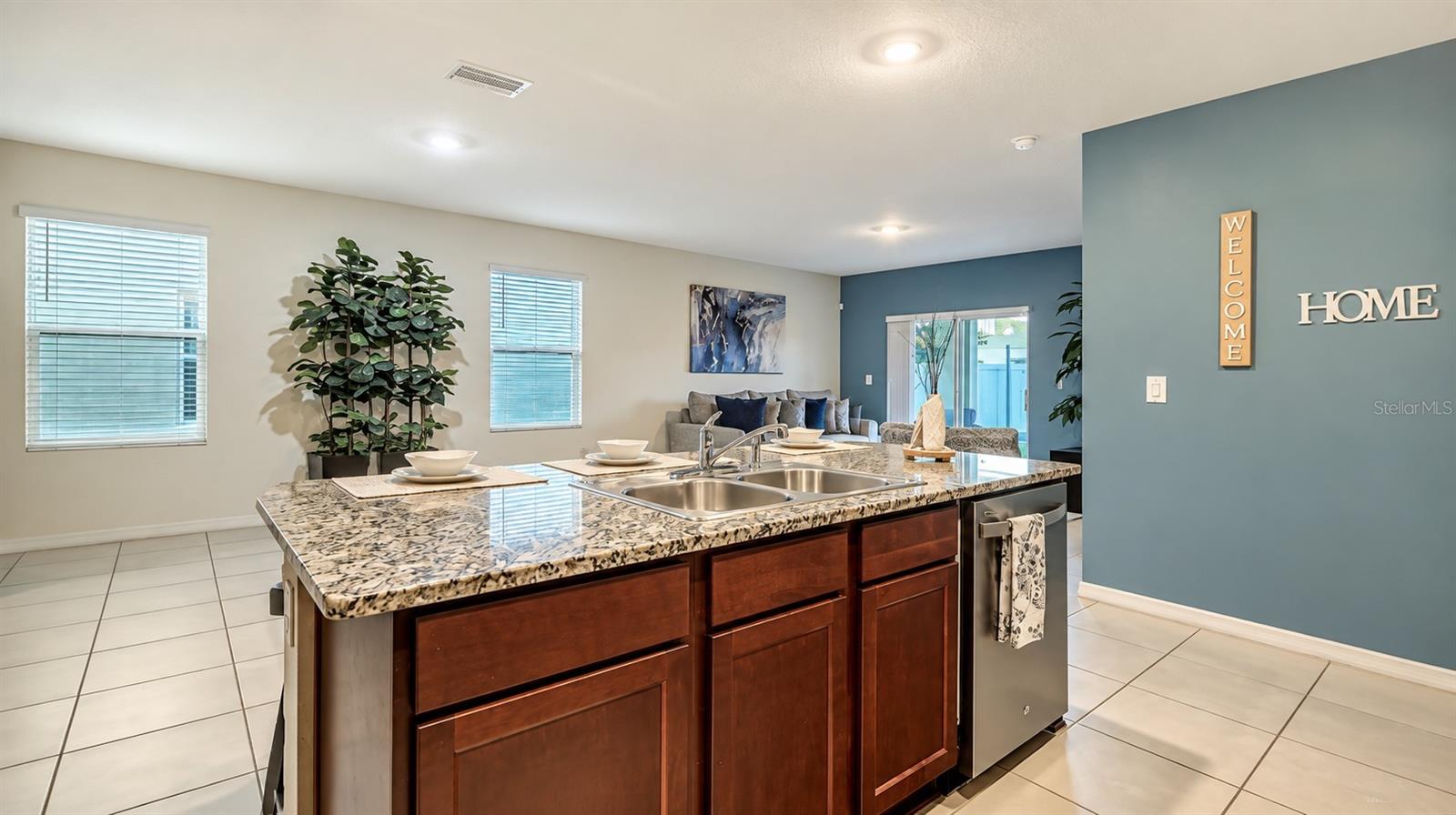 3809 GOLDEN ORIOLE PKWY — photo 15