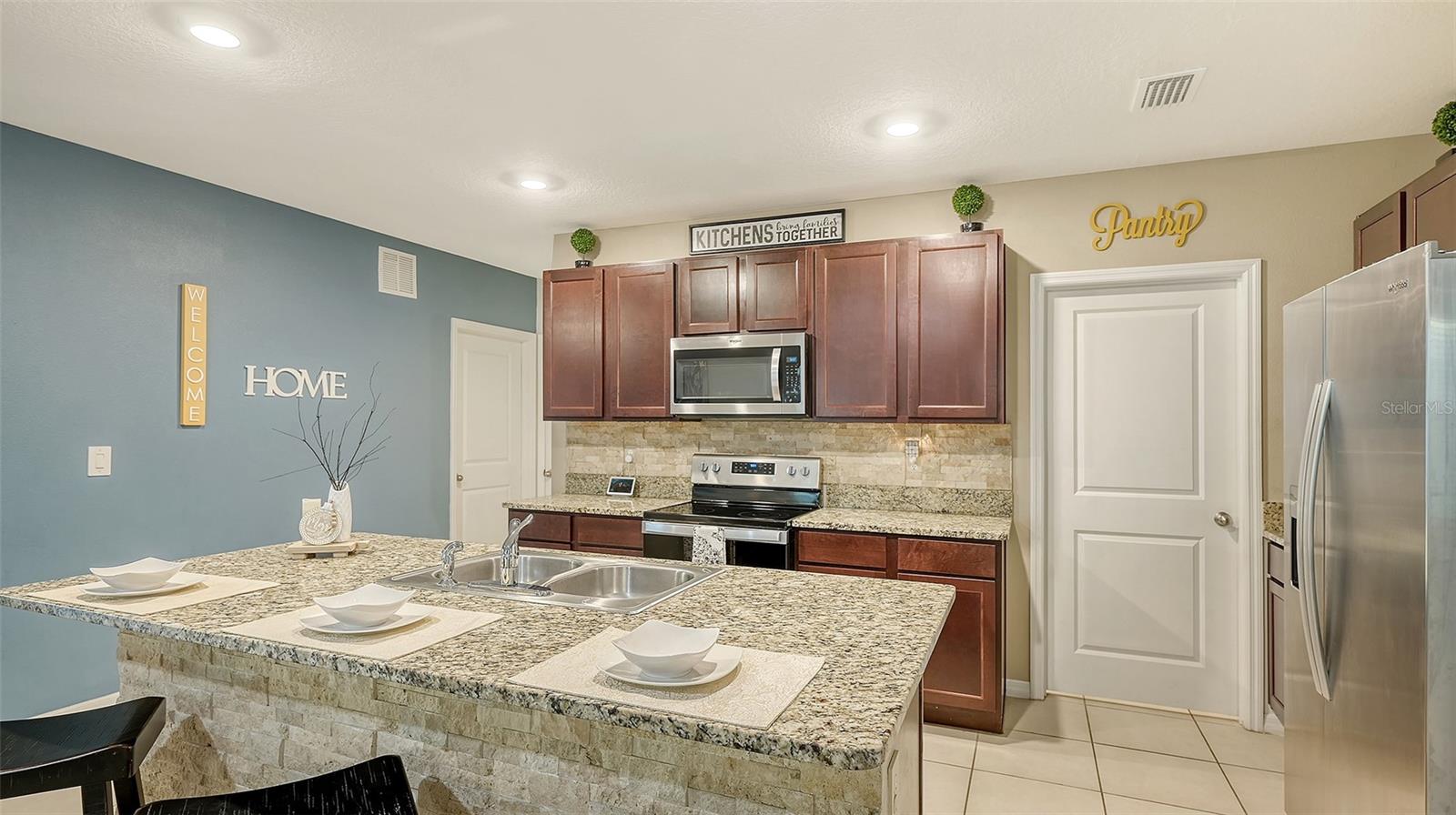 3809 GOLDEN ORIOLE PKWY — photo 11