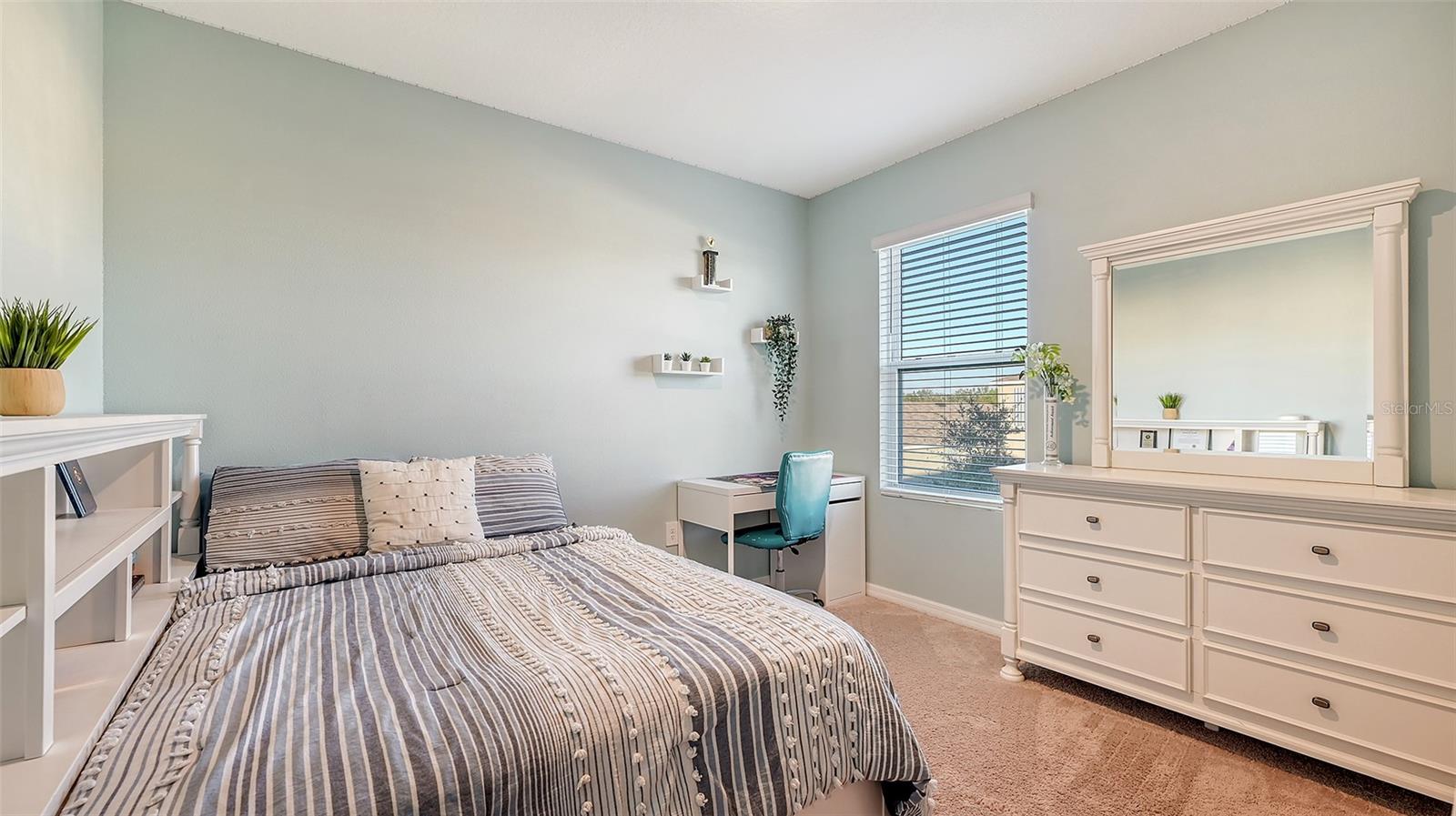 3809 GOLDEN ORIOLE PKWY — photo 33