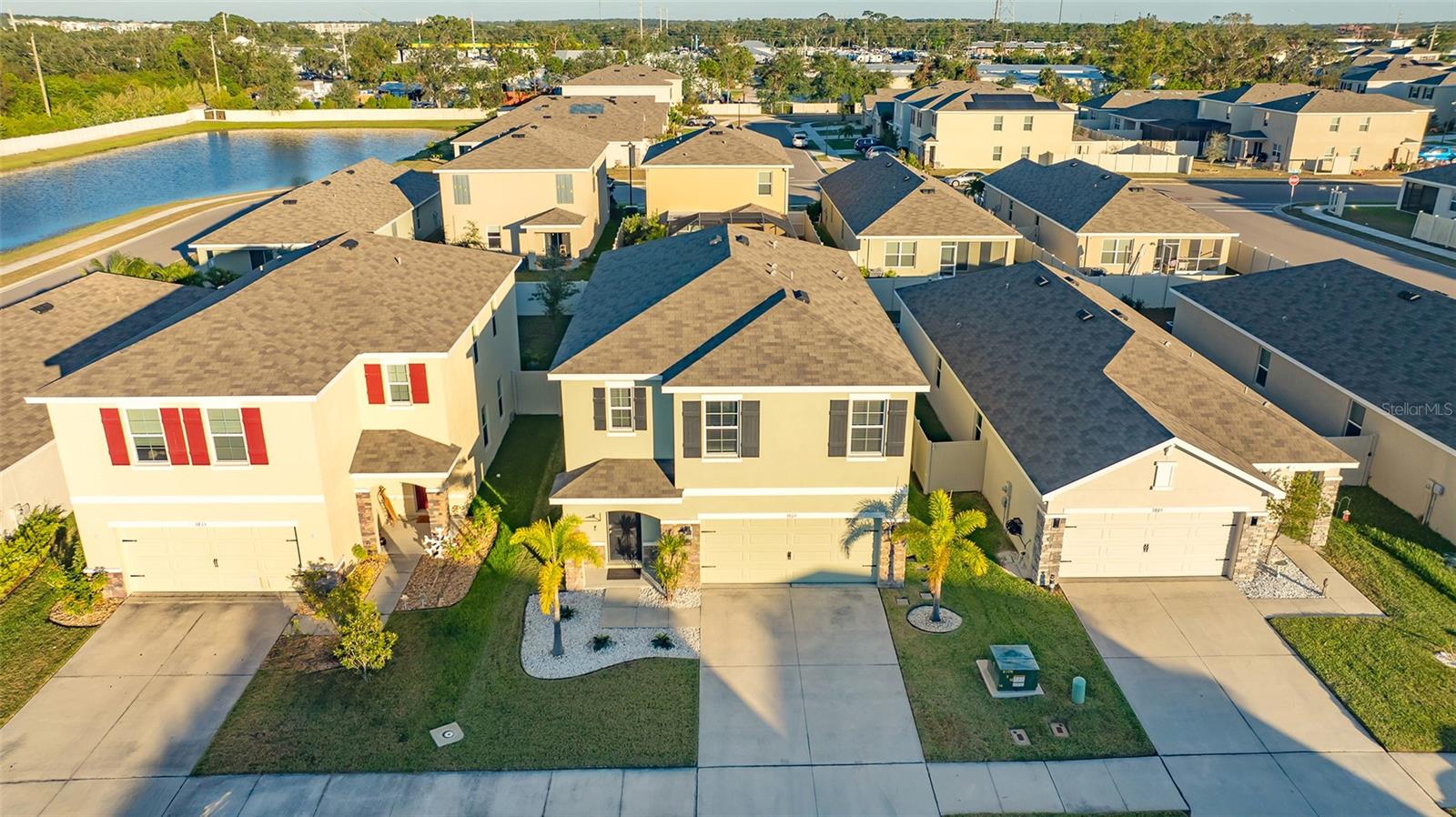 3809 GOLDEN ORIOLE PKWY — photo 42