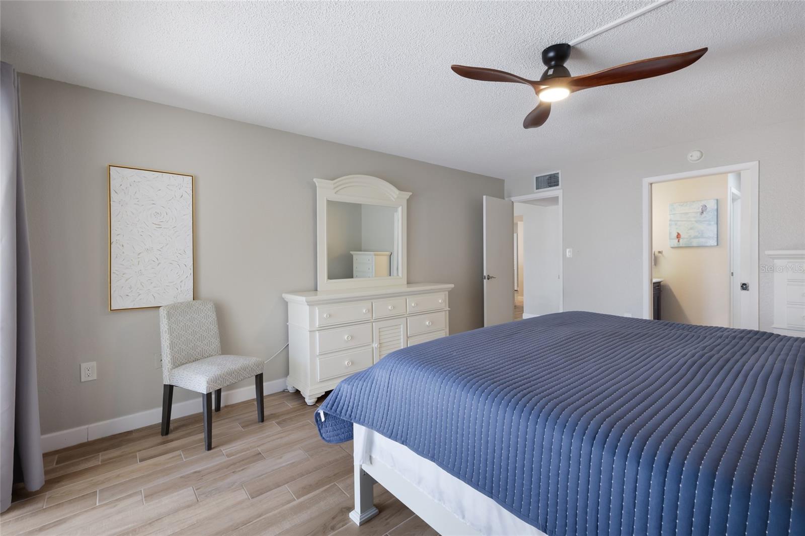 226 SHERWOOD DR — photo 18