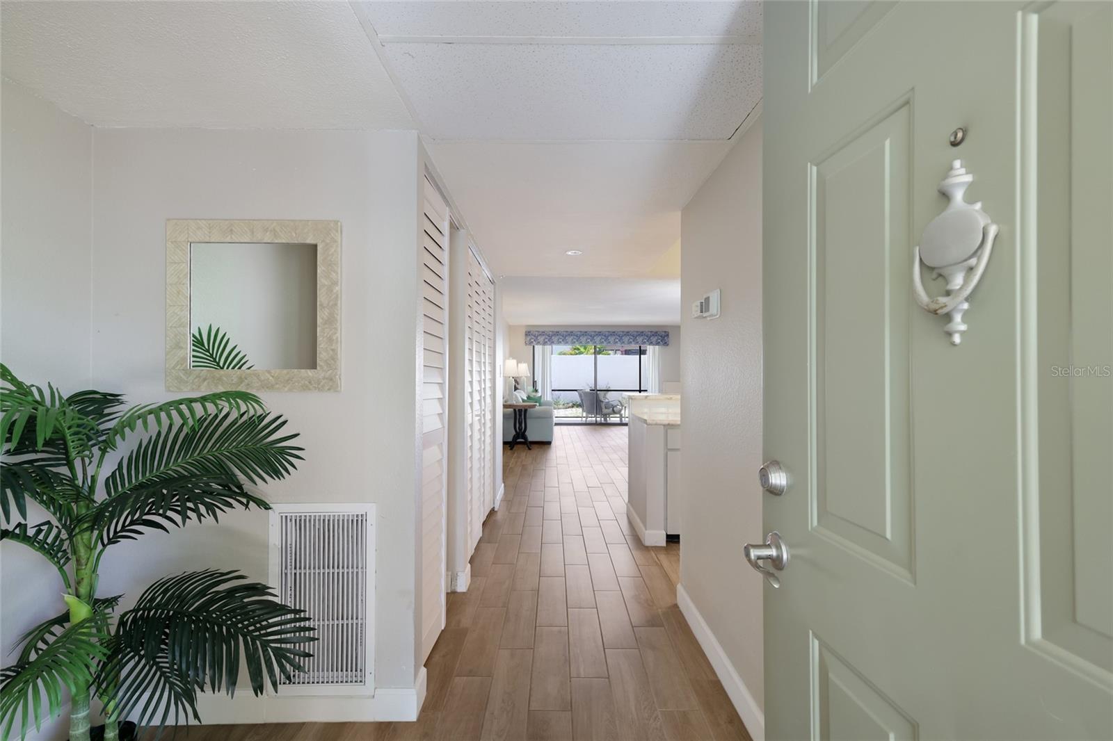 226 SHERWOOD DR — photo 5