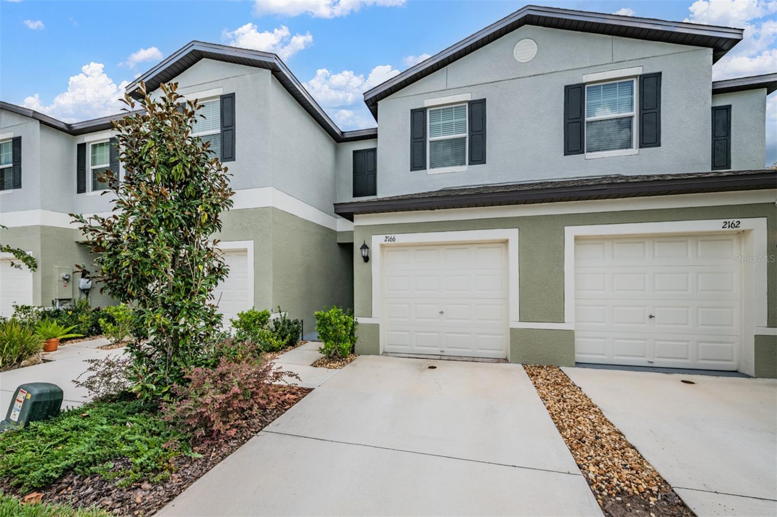 2166 GREAT SAPPHIRE LN — photo 2