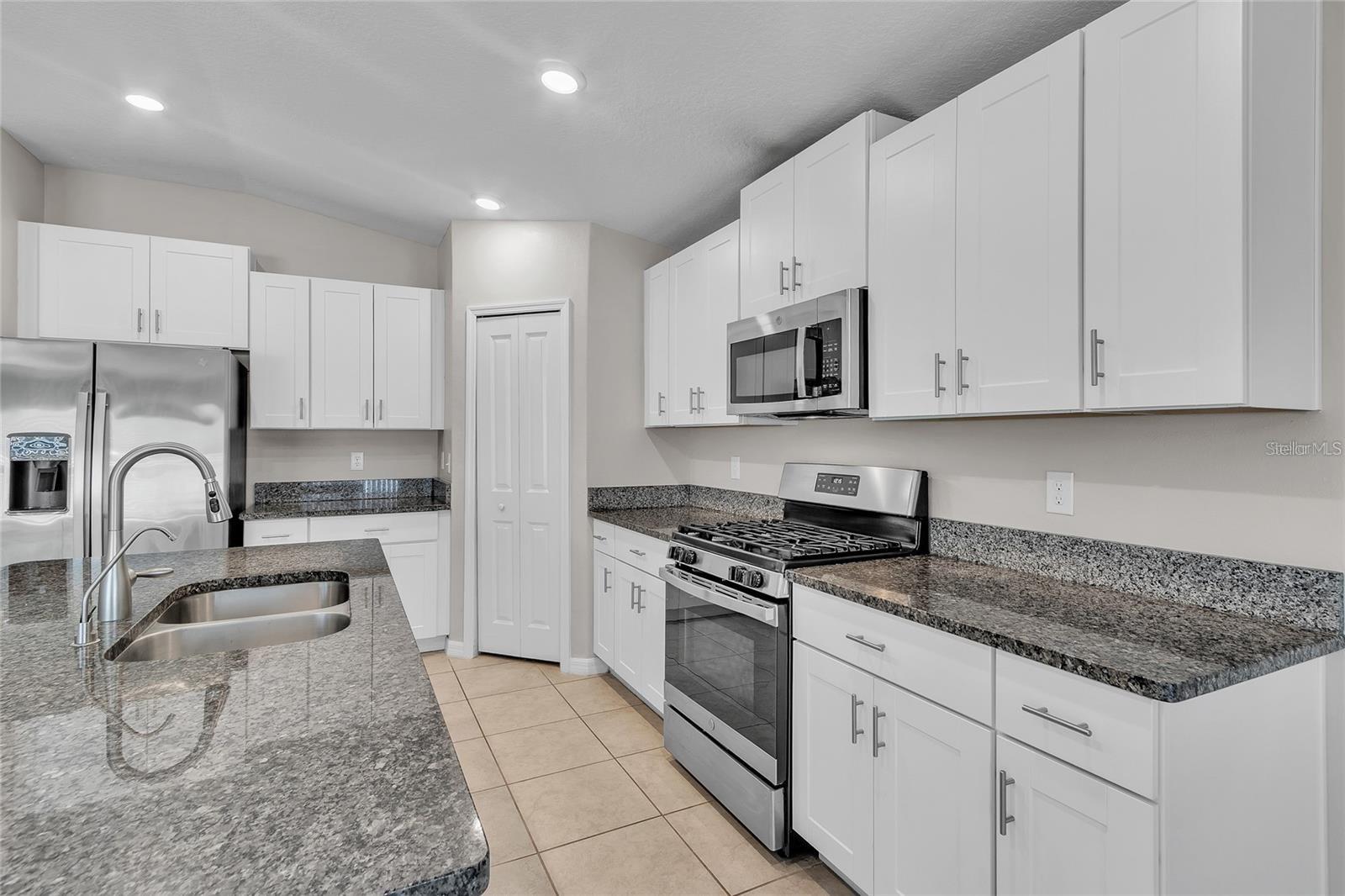 10357 SCARLET SKIMMER DR — photo 10