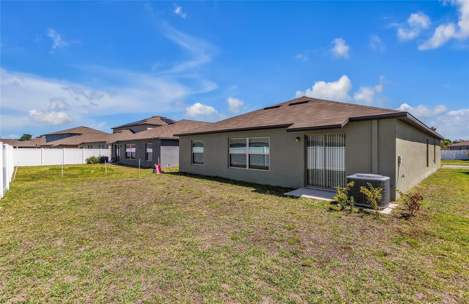 10357 SCARLET SKIMMER DR — photo 5