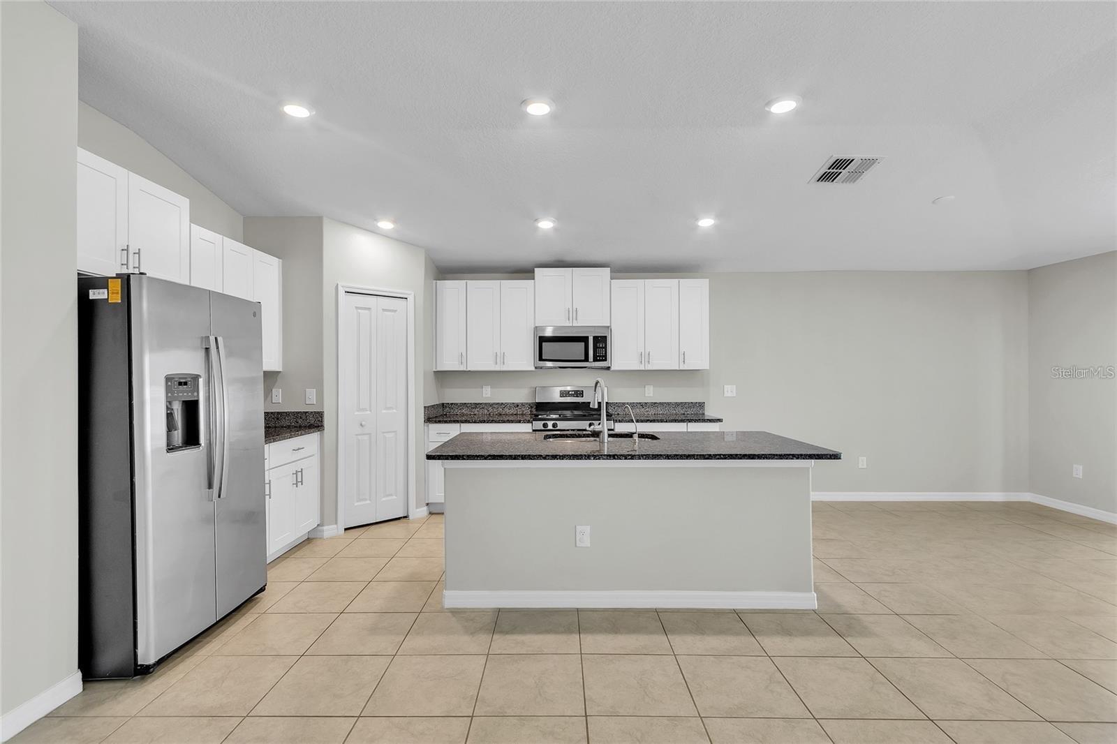 10357 SCARLET SKIMMER DR — photo 9