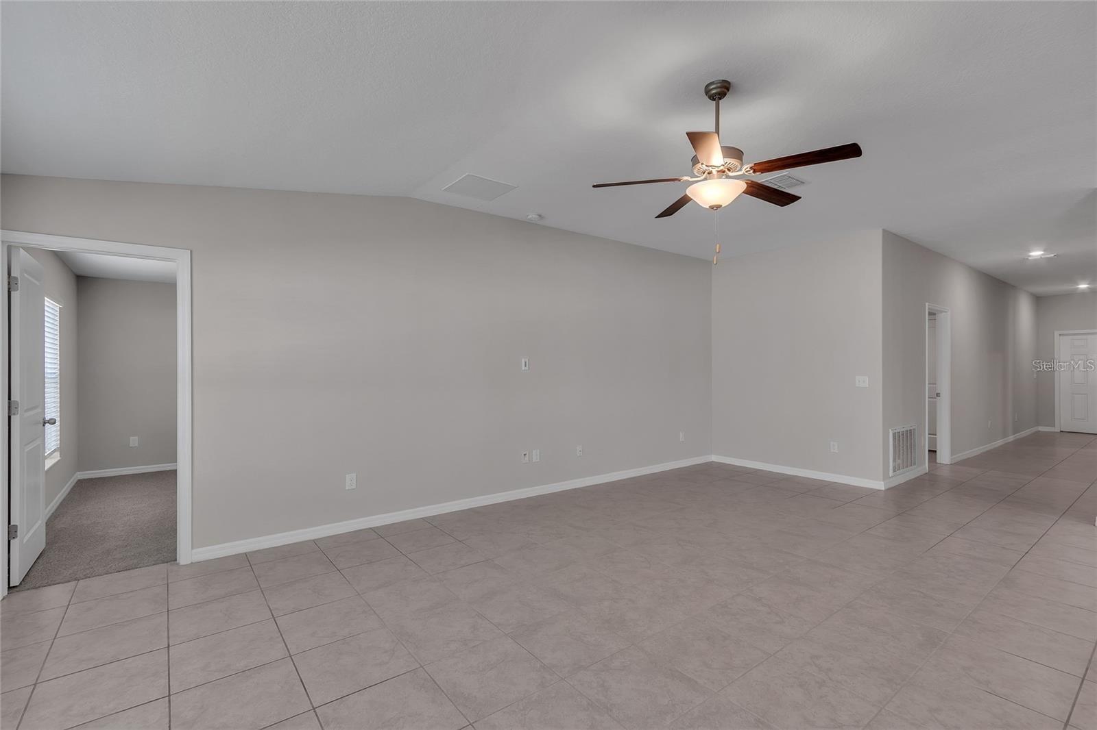 10357 SCARLET SKIMMER DR — photo 6