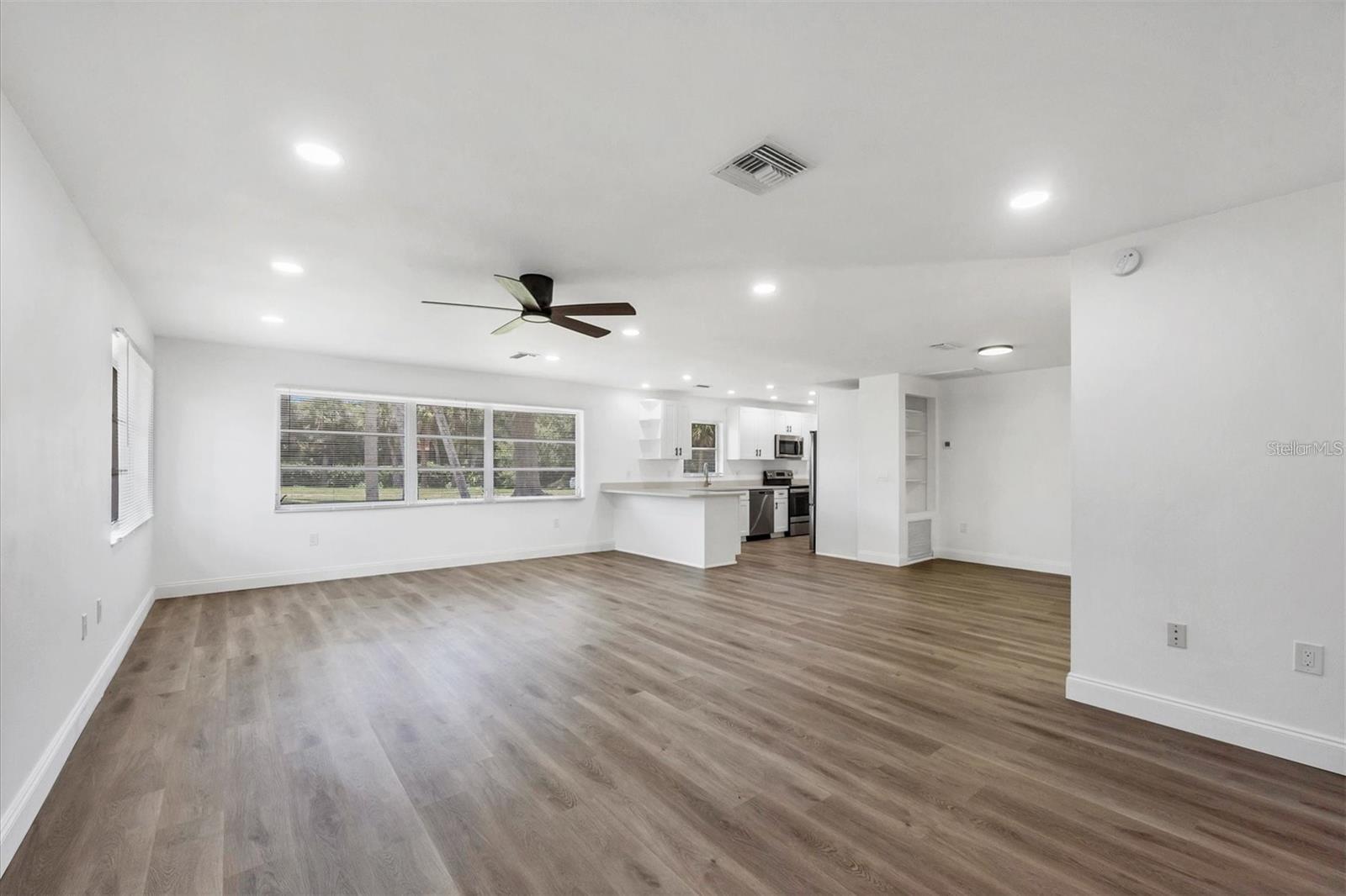321 DANTE DR #321 — photo 9