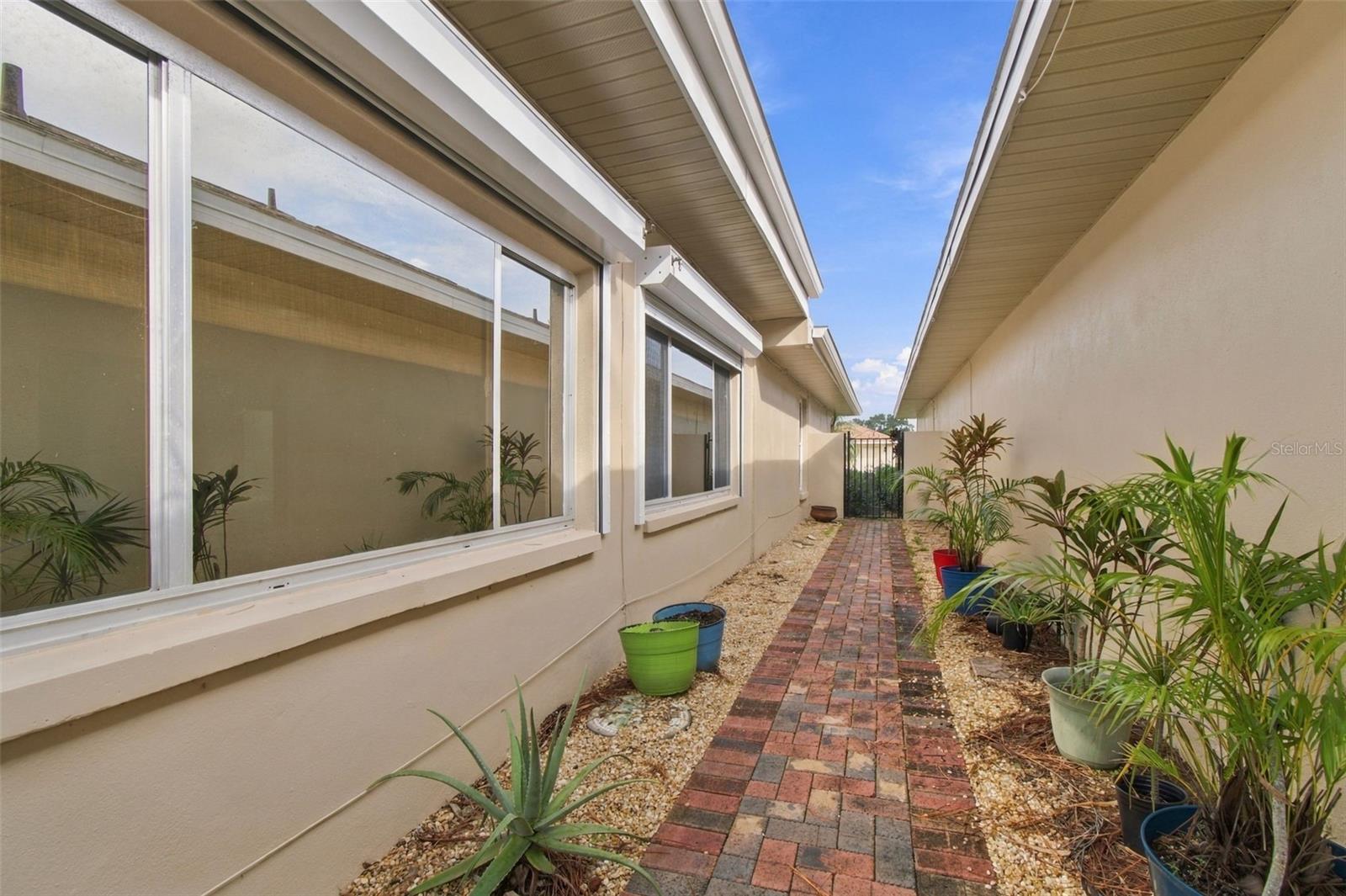 2254 HERON CIR — photo 48