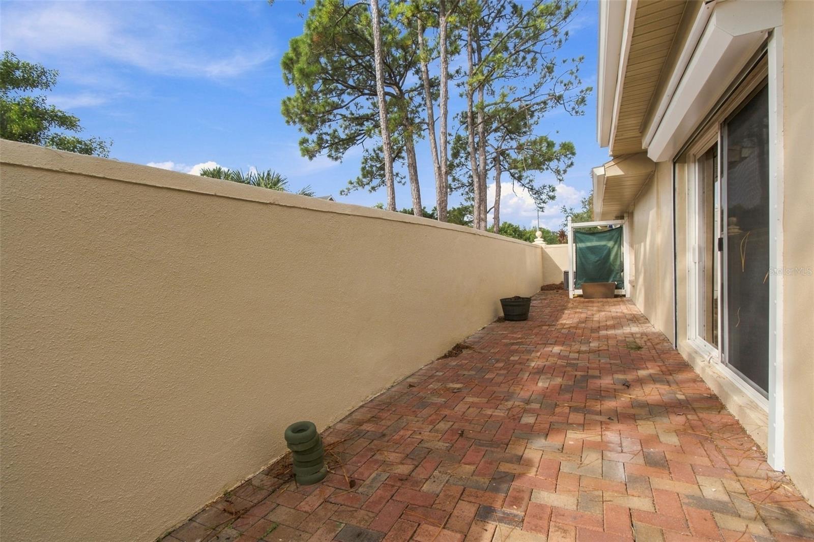 2254 HERON CIR — photo 45