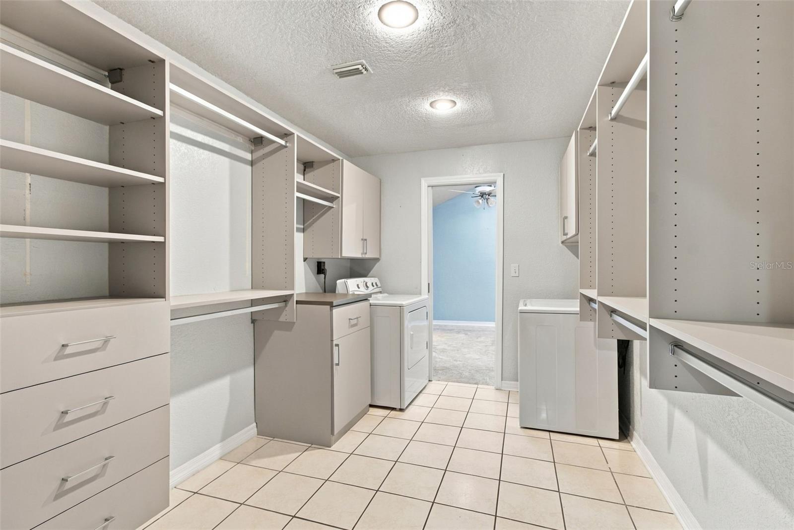 2254 HERON CIR — photo 32