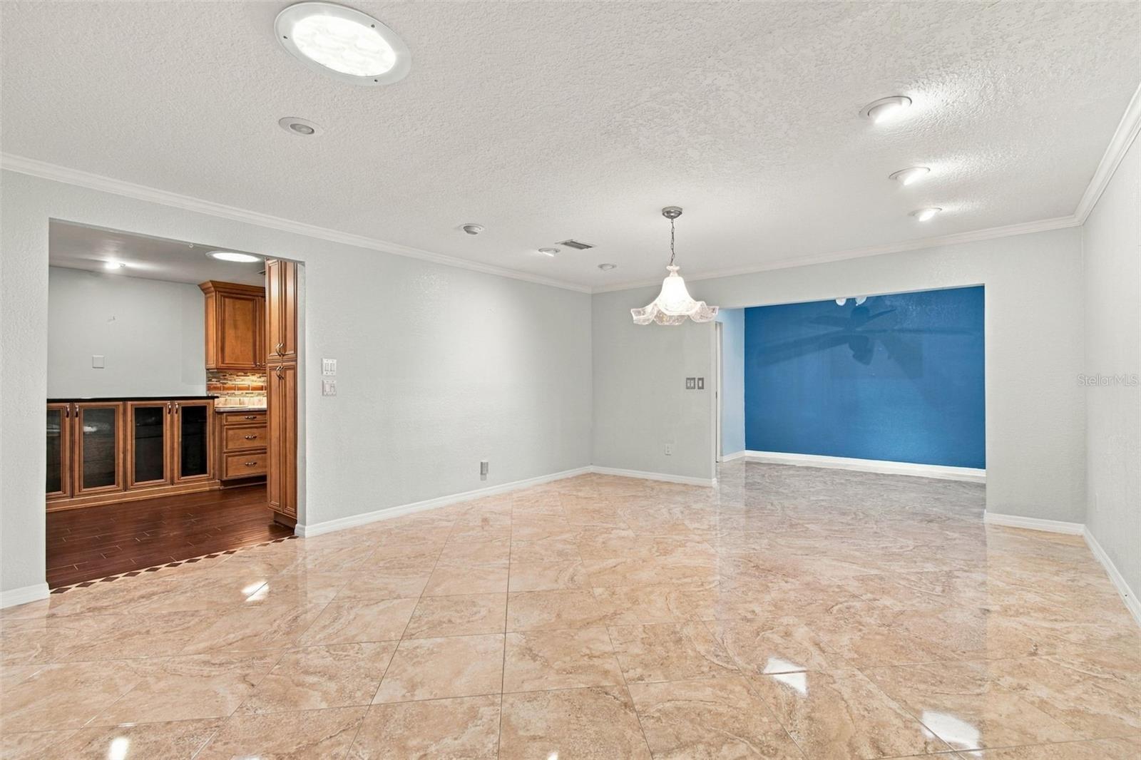 2254 HERON CIR — photo 6