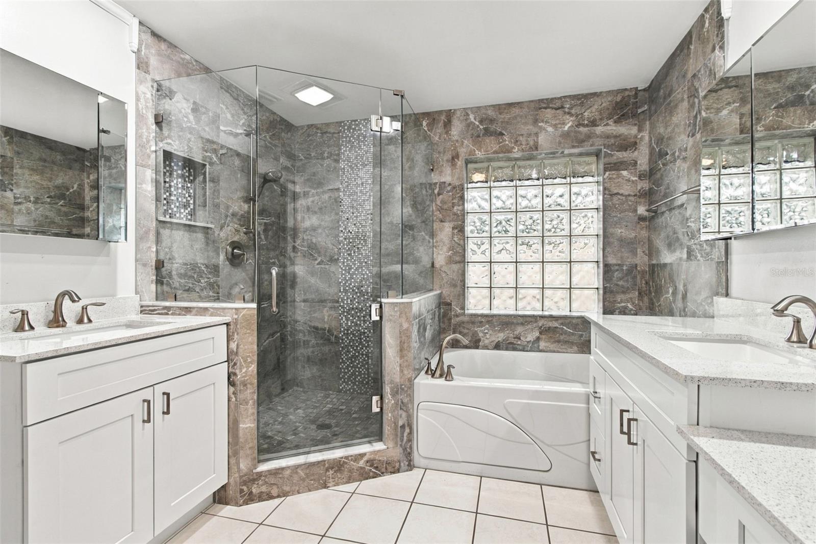 2254 HERON CIR — photo 28