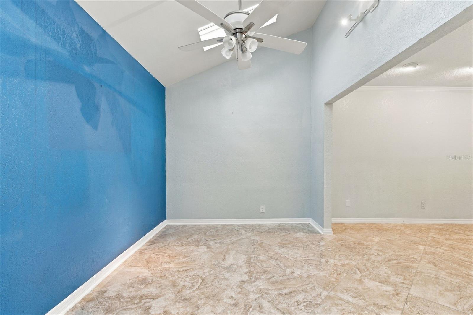 2254 HERON CIR — photo 12