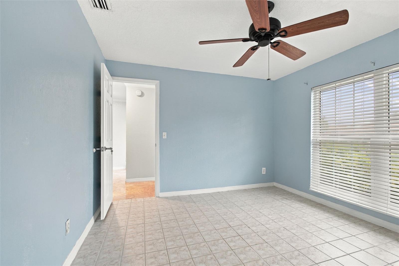 2254 HERON CIR — photo 36