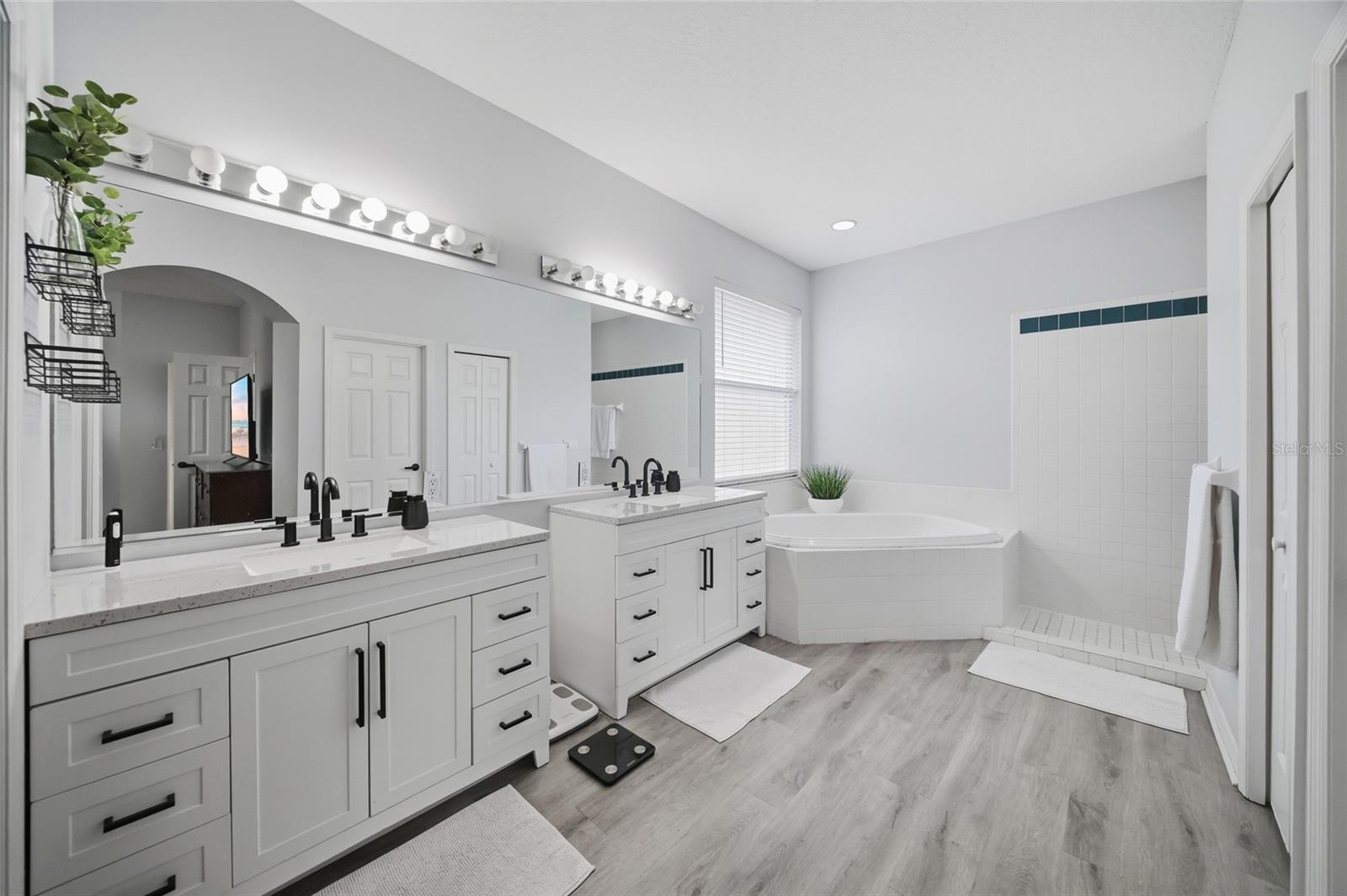3104 RIVER WOODS DR — photo 21