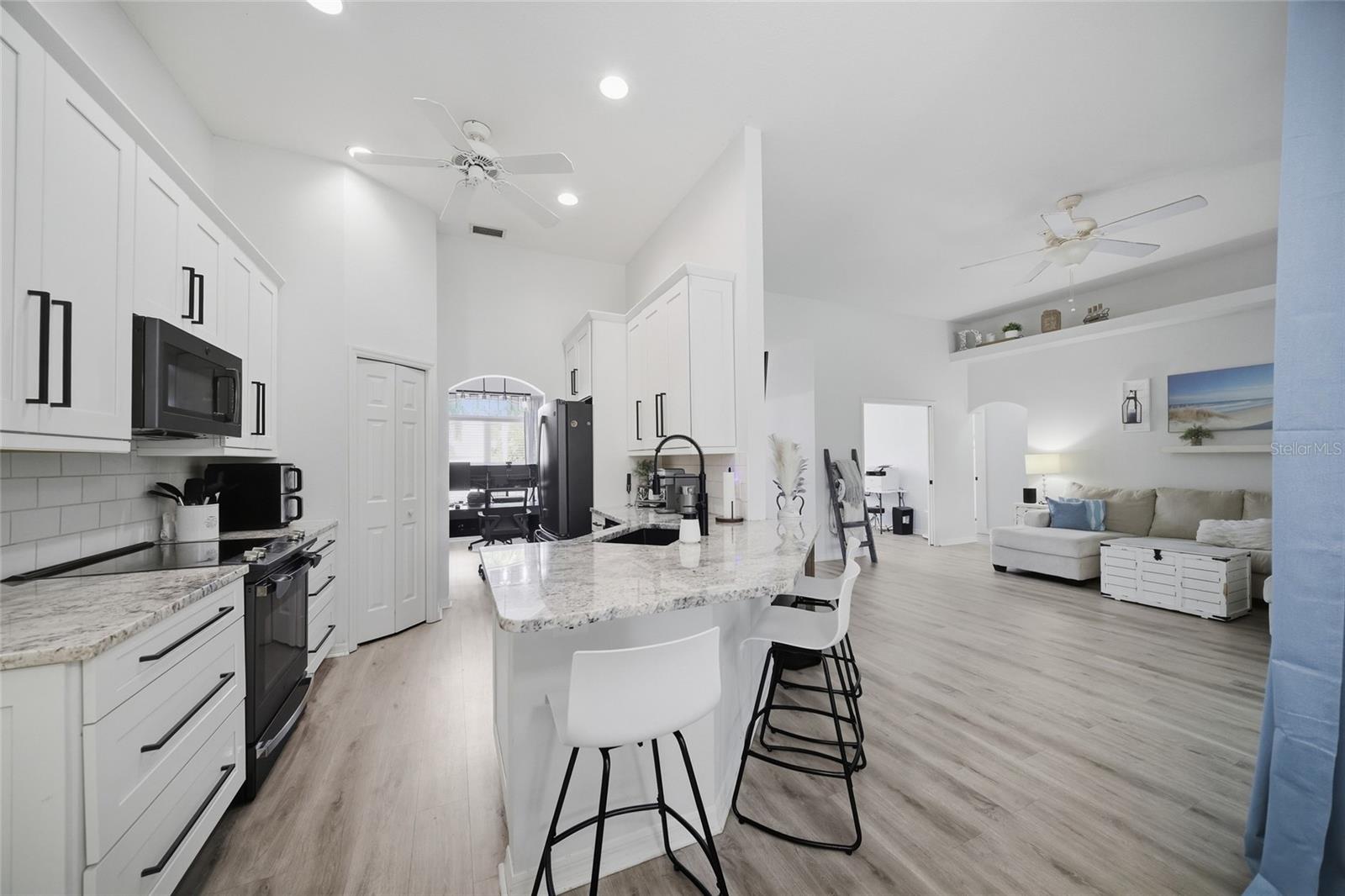 3104 RIVER WOODS DR — photo 9