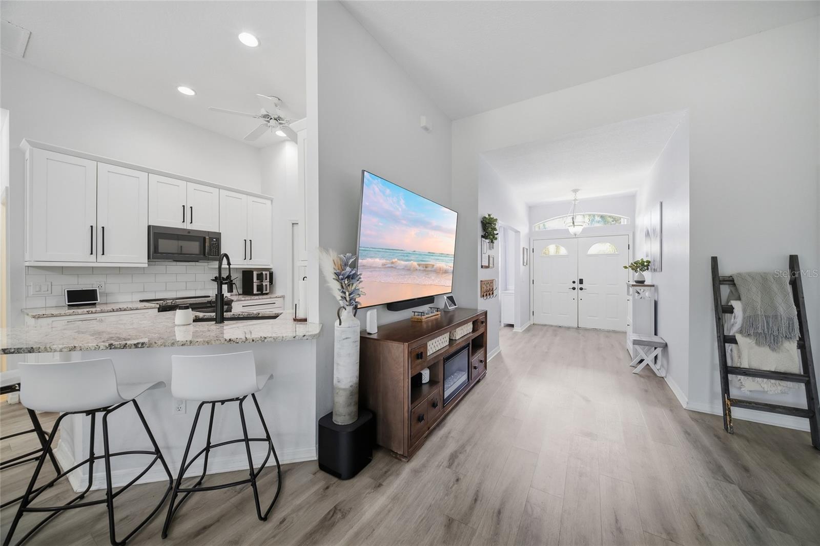 3104 RIVER WOODS DR — photo 8