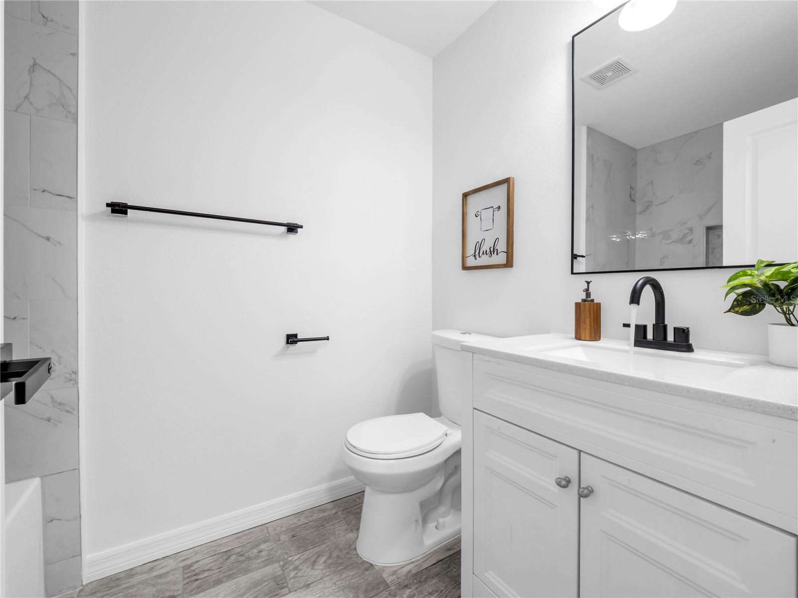 4014 MCLANE DR — photo 25