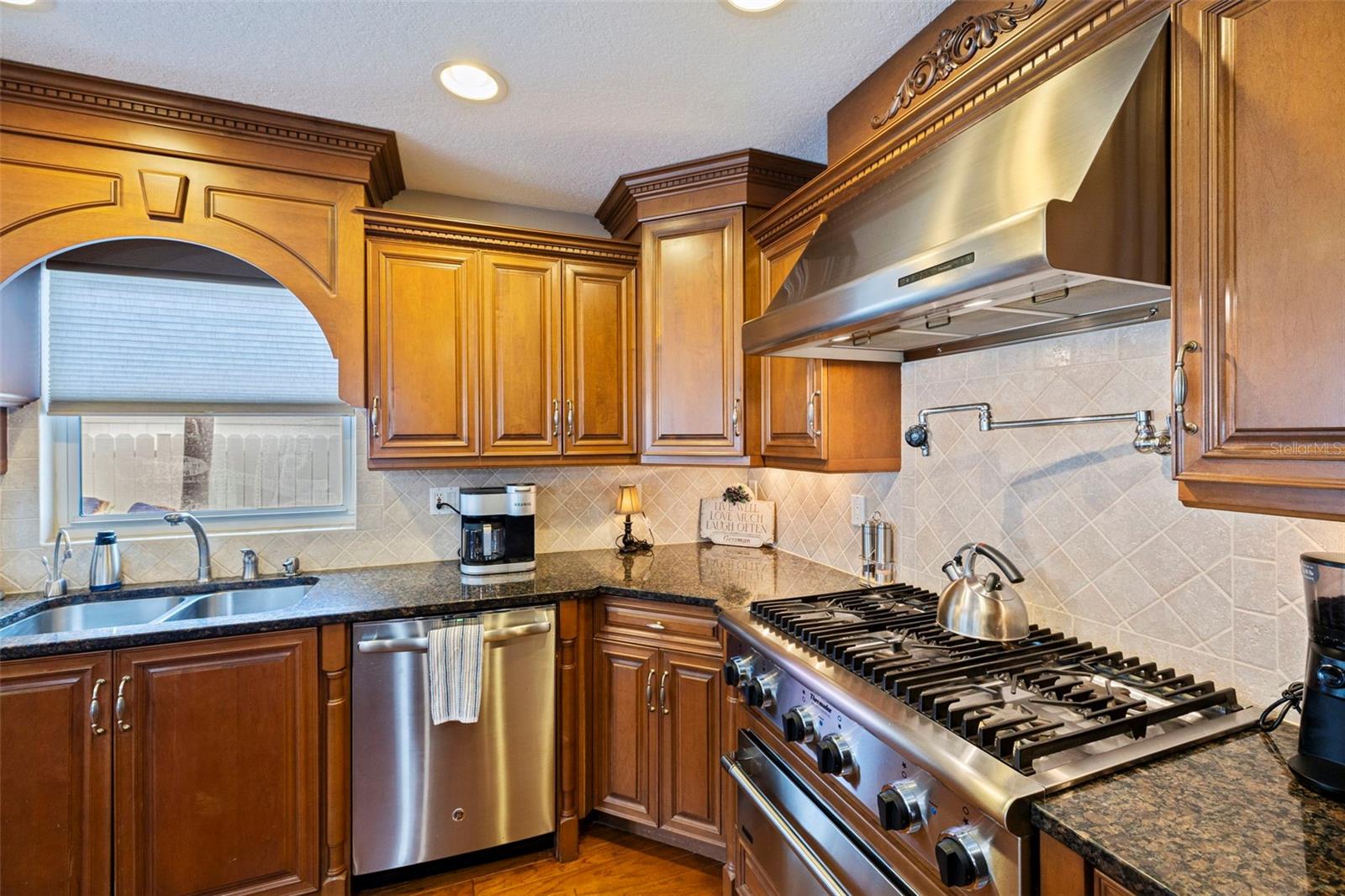 10612 LAKE VISTA DR — photo 8