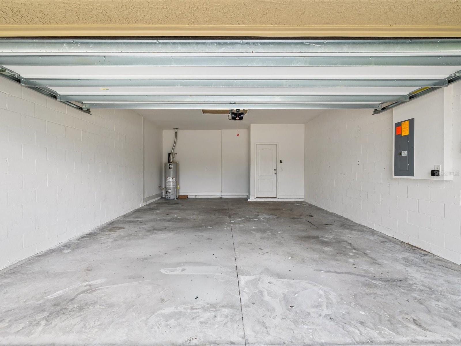8519 MAY PORT CT — photo 37