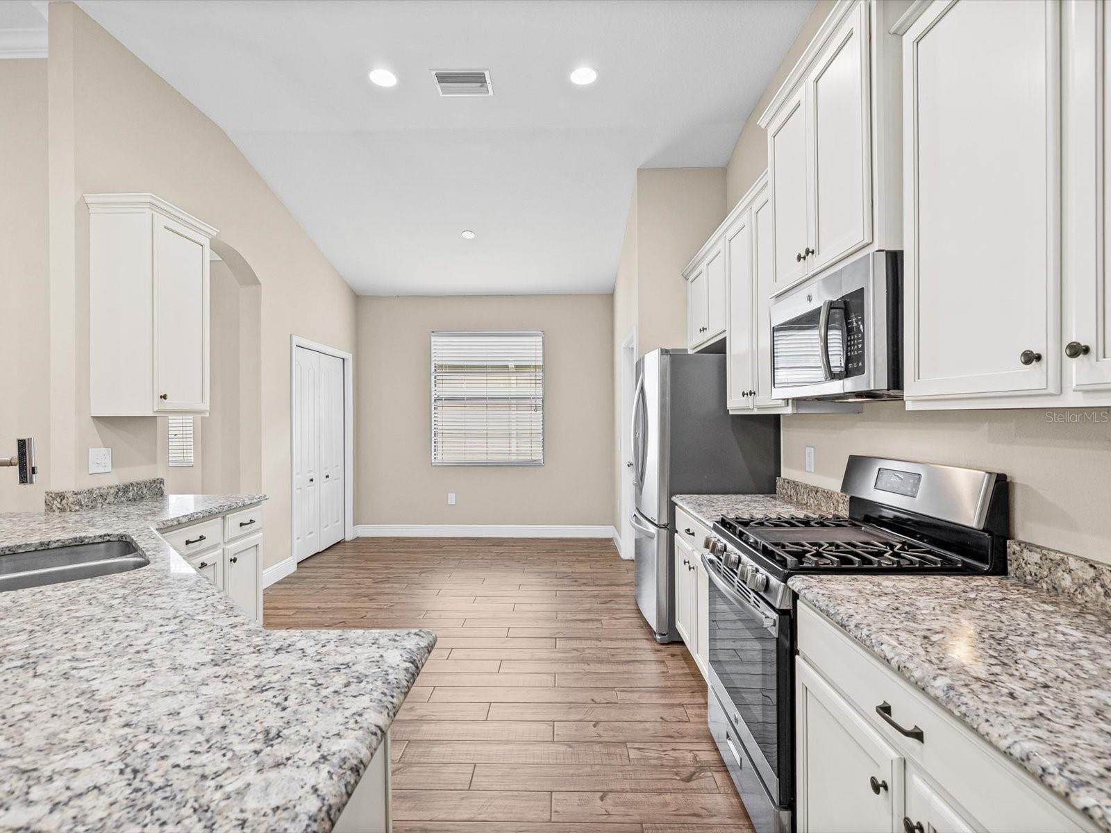 8519 MAY PORT CT — photo 8