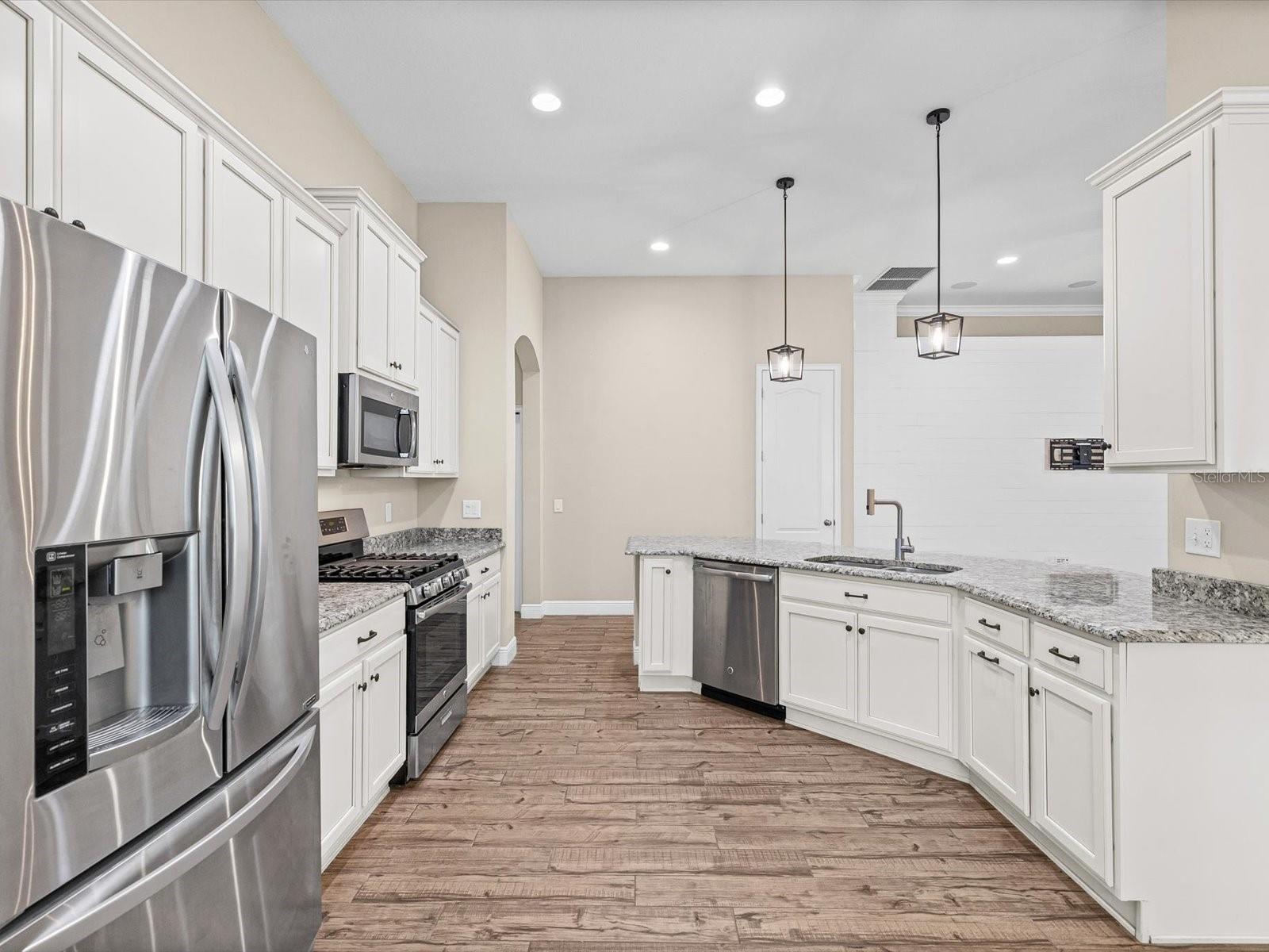 8519 MAY PORT CT — photo 5
