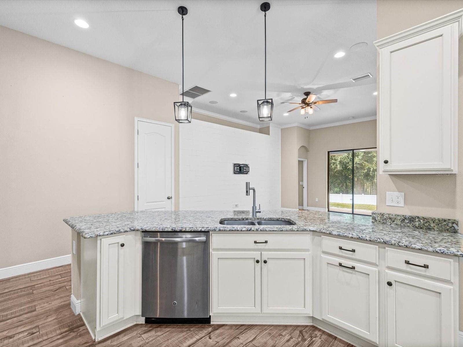 8519 MAY PORT CT — photo 6