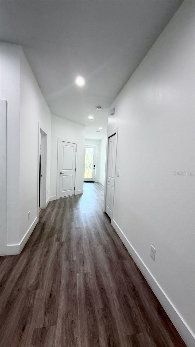 1409 W WOOD ST — photo 5