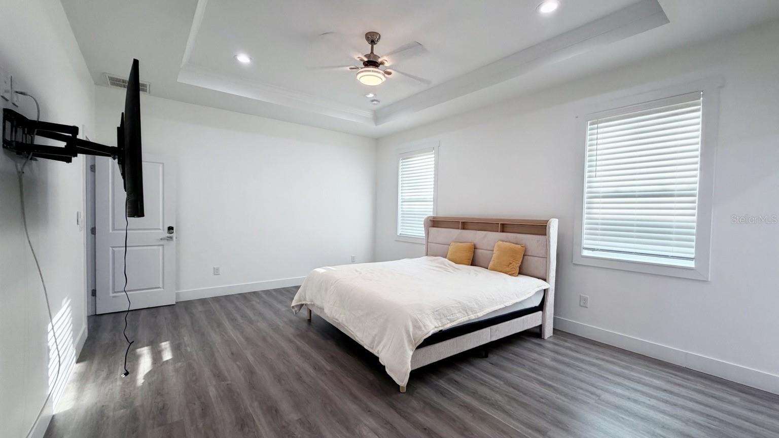 1409 W WOOD ST — photo 20