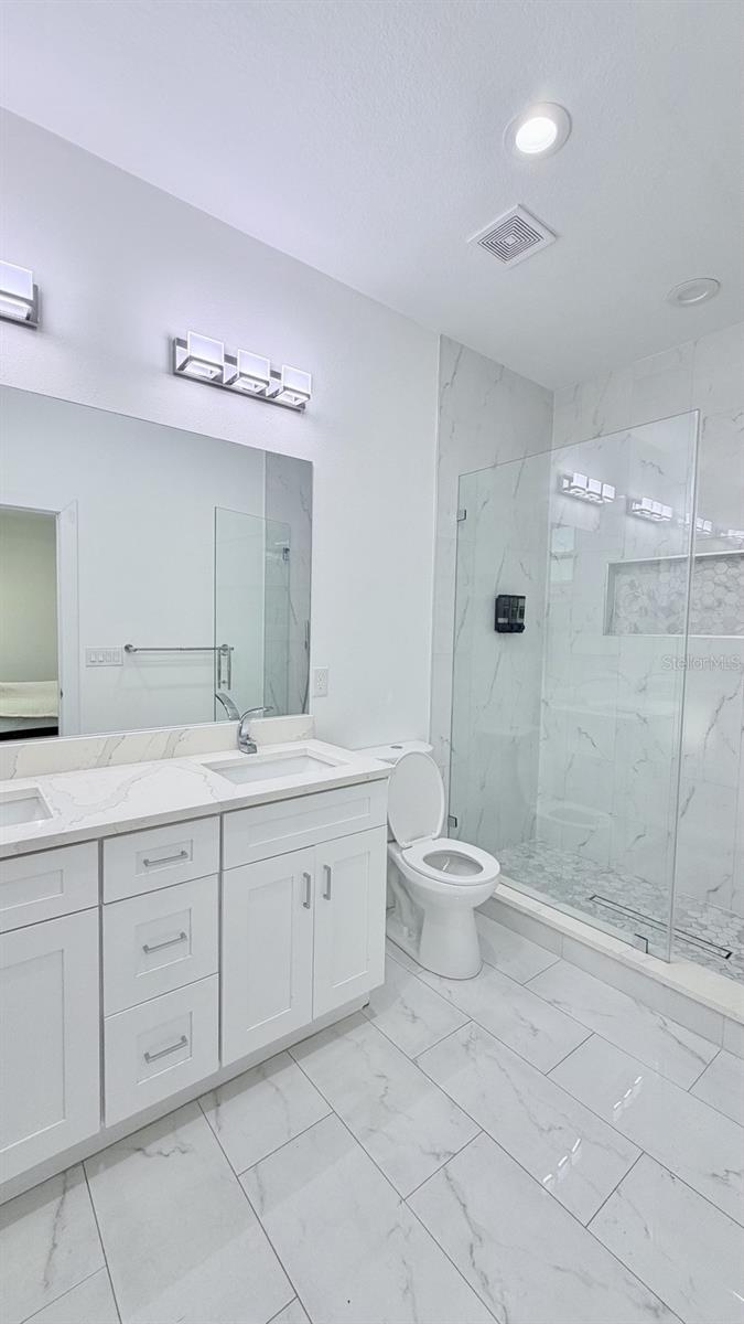 1409 W WOOD ST — photo 23