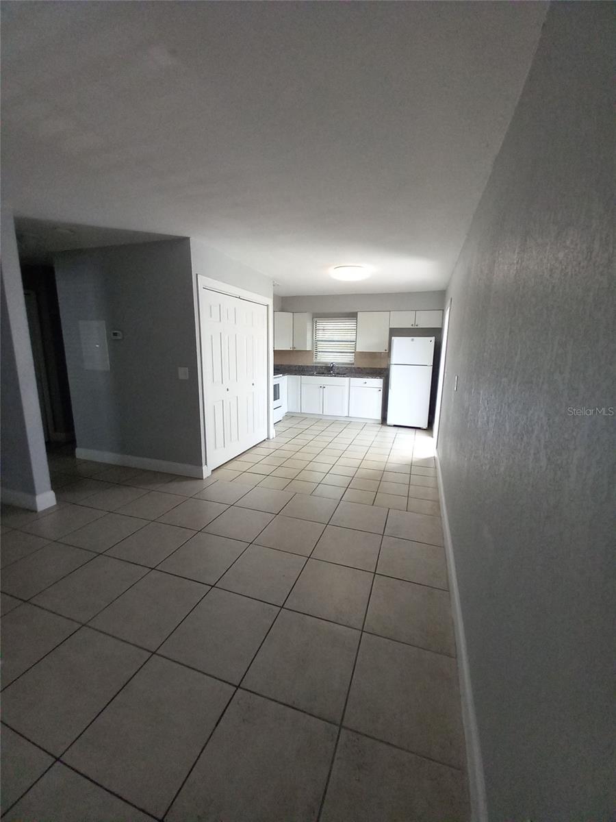 5724 N LINCOLN AVE #C — photo 4
