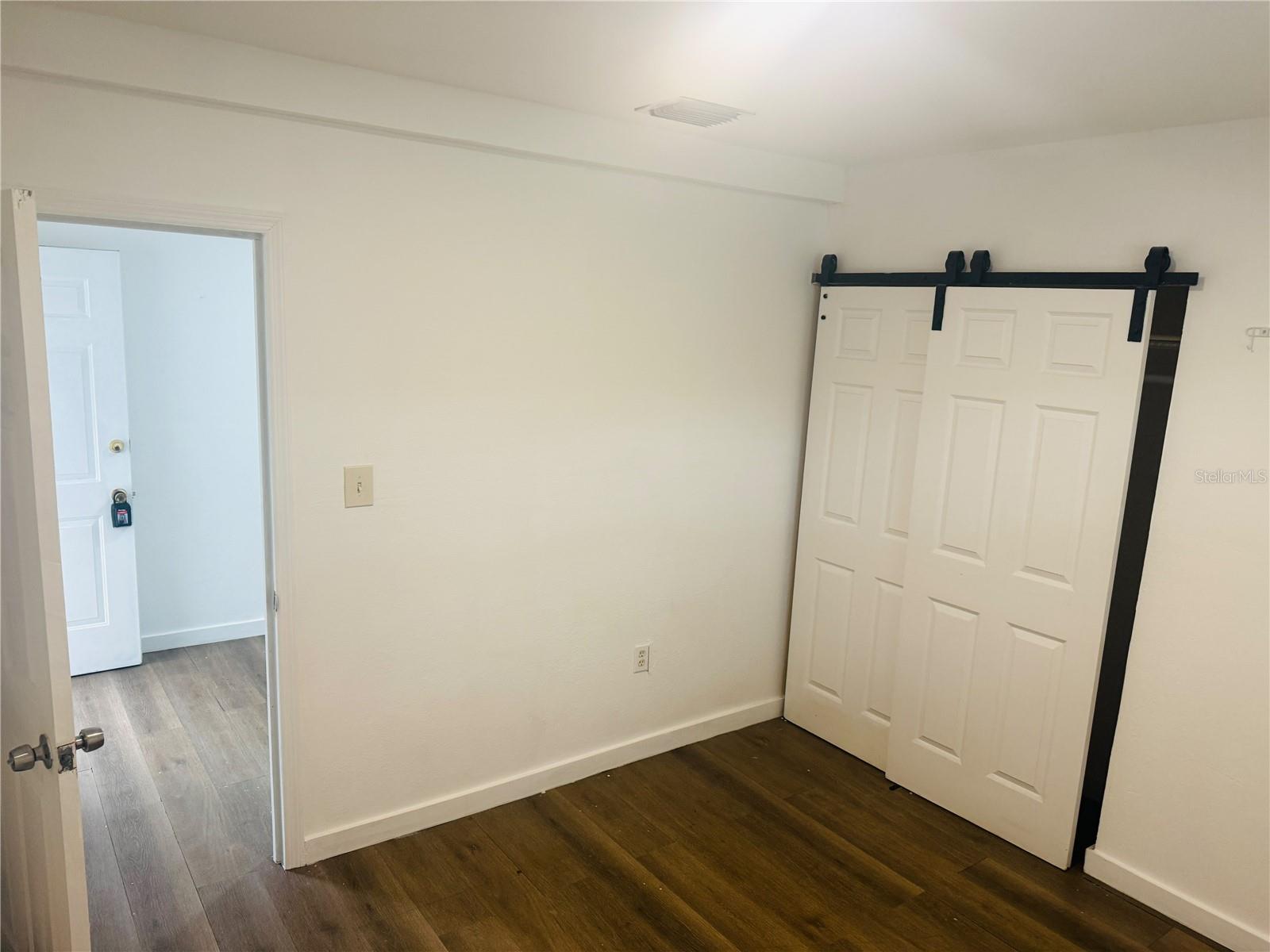 4115 W COMANCHE AVE — photo 8